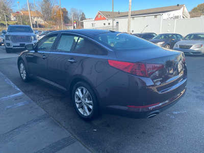 2012 Kia Optima, $0. Photo 4