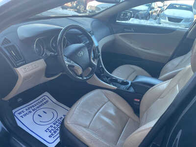 2011 Hyundai Sonata, $0. Photo 6