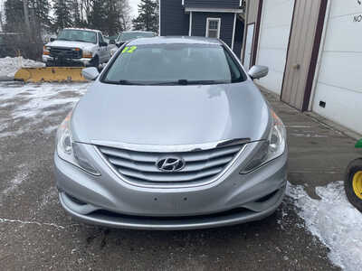 2012 Hyundai Sonata, $0. Photo 3
