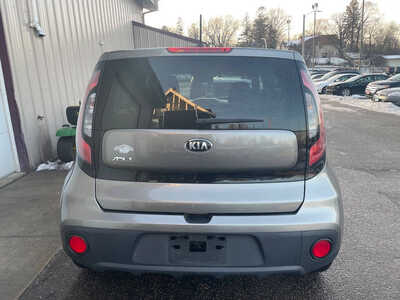 2017 Kia Soul, $0. Photo 6