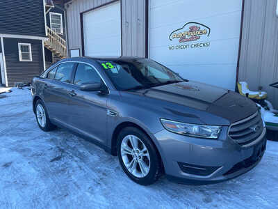 2013 Ford Taurus, $0. Photo 2