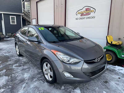 2013 Hyundai Elantra, $0. Photo 2