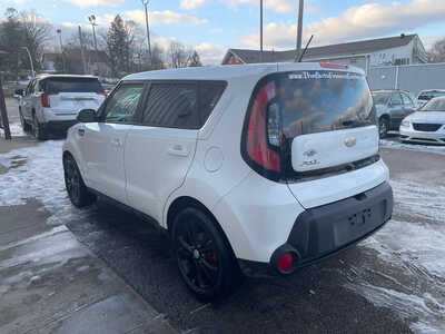 2014 Kia Soul, $0. Photo 4