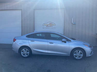 2017 Chevrolet Cruze, $9495. Photo 1