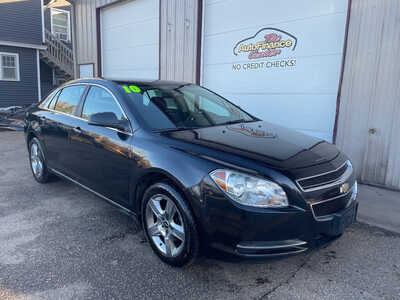 2010 Chevrolet Malibu, $7995. Photo 2