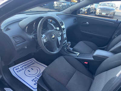 2010 Chevrolet Malibu, $7995. Photo 6