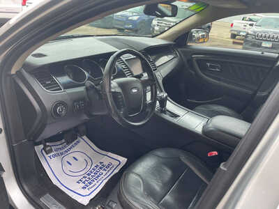 2010 Ford Taurus, $0. Photo 6