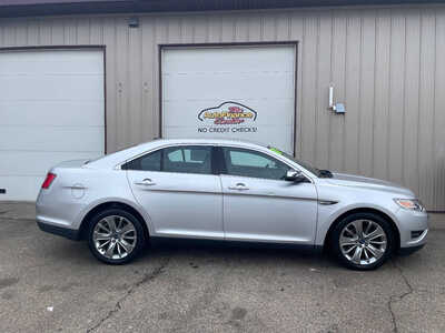2010 Ford Taurus, $0. Photo 1
