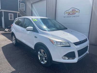 2014 Ford Escape, $0. Photo 2