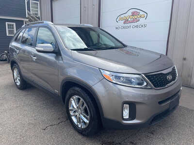 2014 Kia Sorento, $0. Photo 2