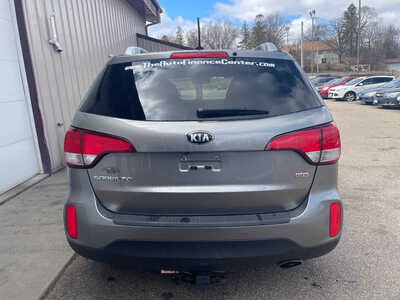 2014 Kia Sorento, $0. Photo 5