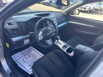 2011 Subaru Legacy, $0. Photo 6