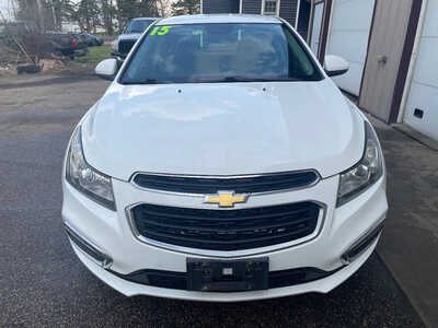 2015 Chevrolet Cruze, $0. Photo 3