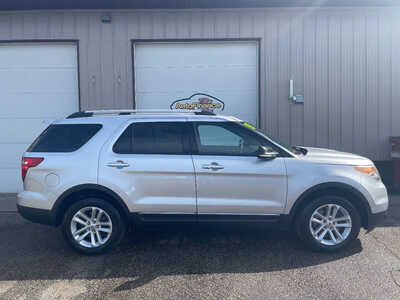 2013 Ford Explorer, $0. Photo 1