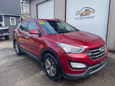 2013 Hyundai Santa Fe, $0. Photo 2