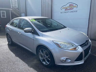 2014 Ford Focus, $0. Photo 2