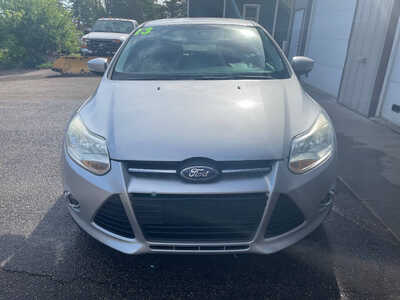2014 Ford Focus, $0. Photo 3