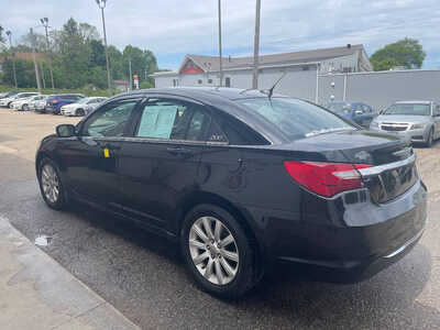 2012 Chrysler 200, $0. Photo 4