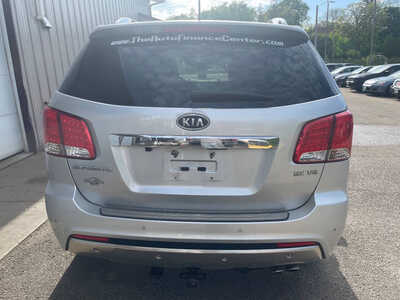 2012 Kia Sorento, $0. Photo 5