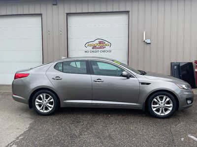 2013 Kia Optima, $0. Photo 1
