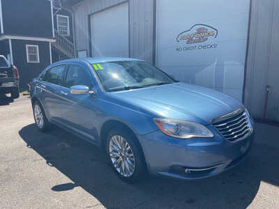 2011 Chrysler 200, $0. Photo 2