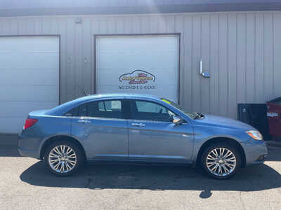2011 Chrysler 200, $0. Photo 1
