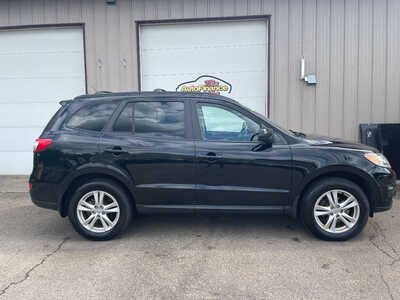 2012 Hyundai Santa Fe, $8995. Photo 1