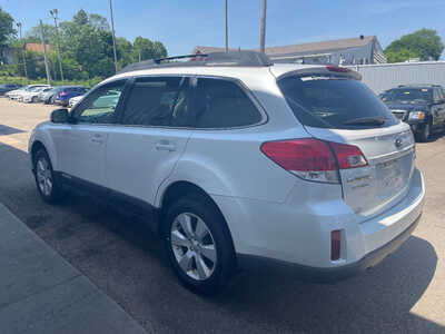 2011 Subaru Outback, $0. Photo 4