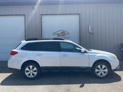 2011 Subaru Outback, $0. Photo 1