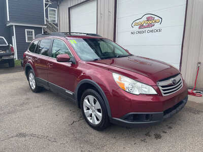2011 Subaru Outback, $7995. Photo 2