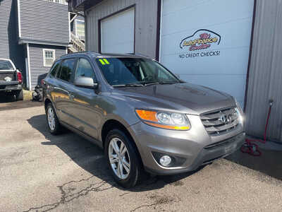 2011 Hyundai Santa Fe, $0. Photo 2