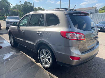 2011 Hyundai Santa Fe, $0. Photo 5