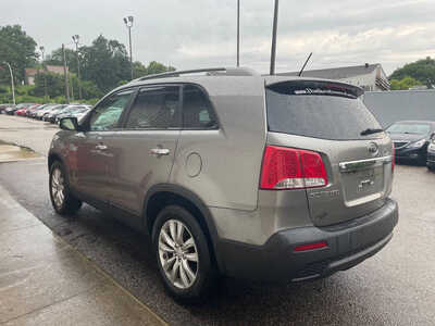 2011 Kia Sorento, $0. Photo 4