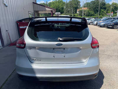 2015 Ford Focus, $0. Photo 5
