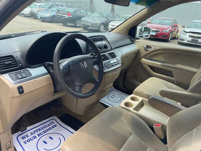 2008 Honda Odyssey, $8995. Photo 4
