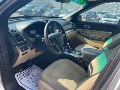 2016 Ford Explorer, $0. Photo 6