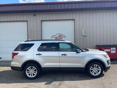 2016 Ford Explorer, $0. Photo 1