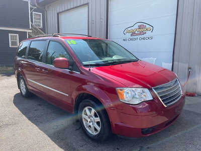 2010 Chrysler Town and, $0. Photo 2