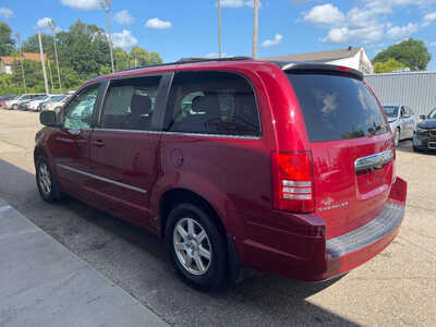 2010 Chrysler Town and, $0. Photo 4