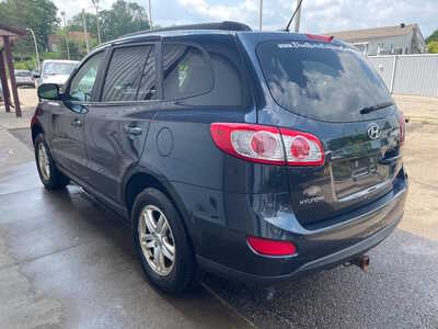 2011 Hyundai Santa Fe, $0. Photo 4