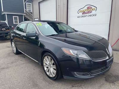 2015 Lincoln MKS, $0. Photo 2