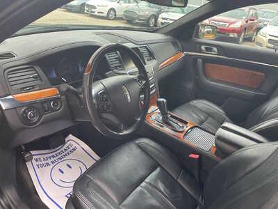 2015 Lincoln MKS, $0. Photo 6