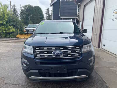 2017 Ford Explorer, $0. Photo 3