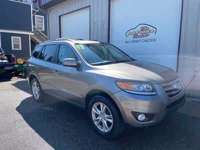 2012 Hyundai Santa Fe, $0. Photo 2