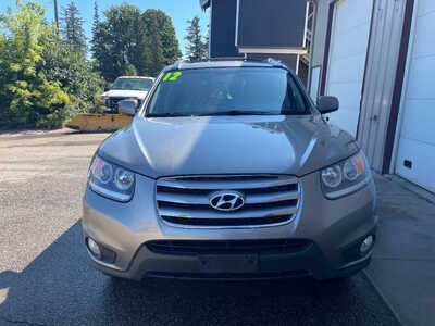 2012 Hyundai Santa Fe, $0. Photo 3