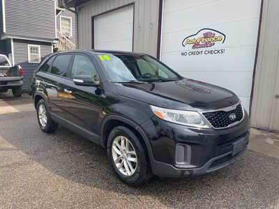 2014 Kia Sorento, $0. Photo 2