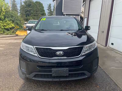 2014 Kia Sorento, $0. Photo 3