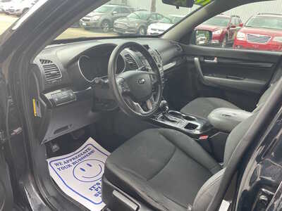 2014 Kia Sorento, $0. Photo 6