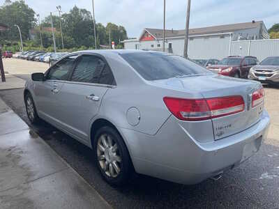 2010 Lincoln MKZ, $0. Photo 4