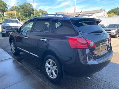 2011 Nissan Rogue, $0. Photo 4